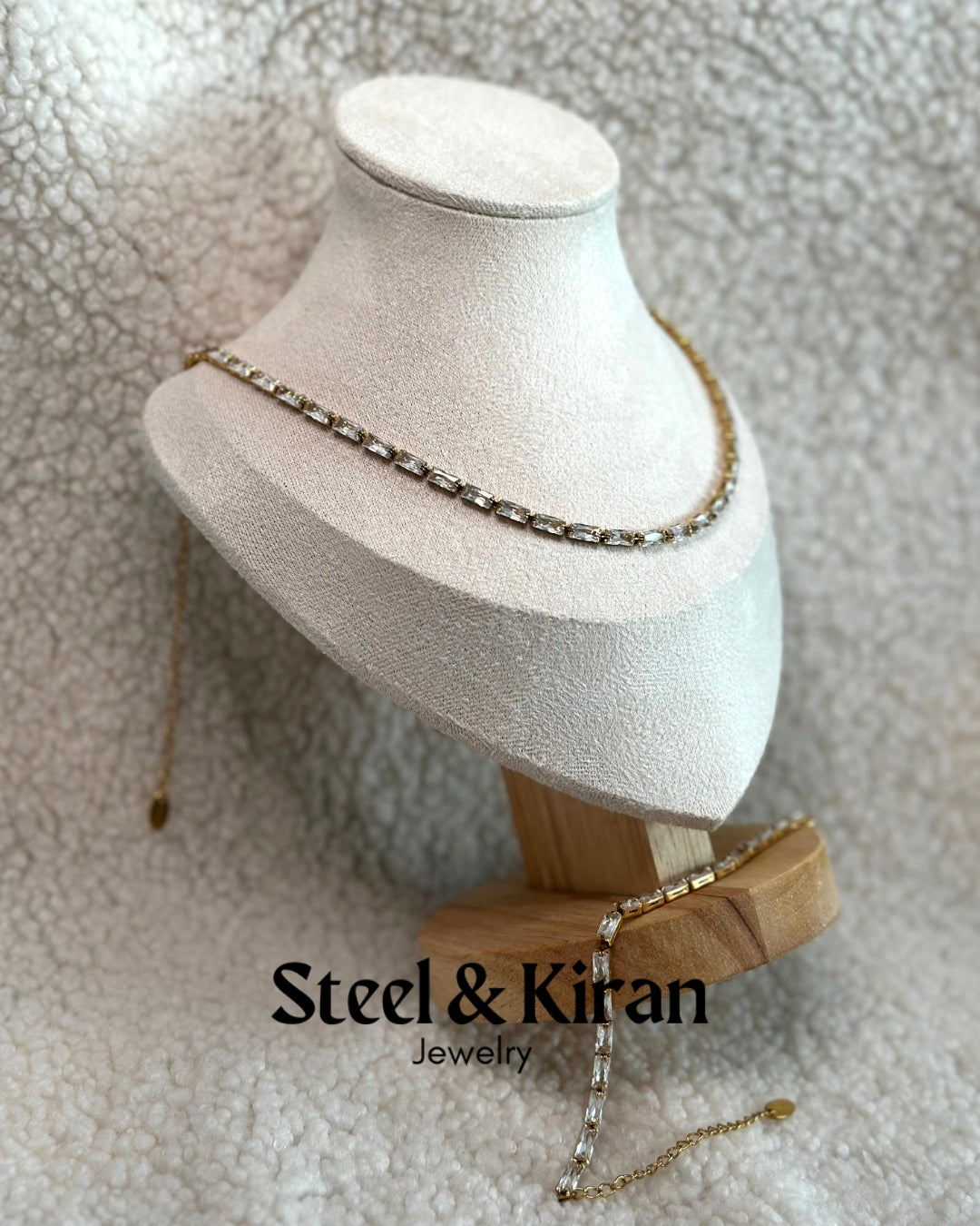 Collier Glimmer en acier avec pendentifs en zircon cubique
