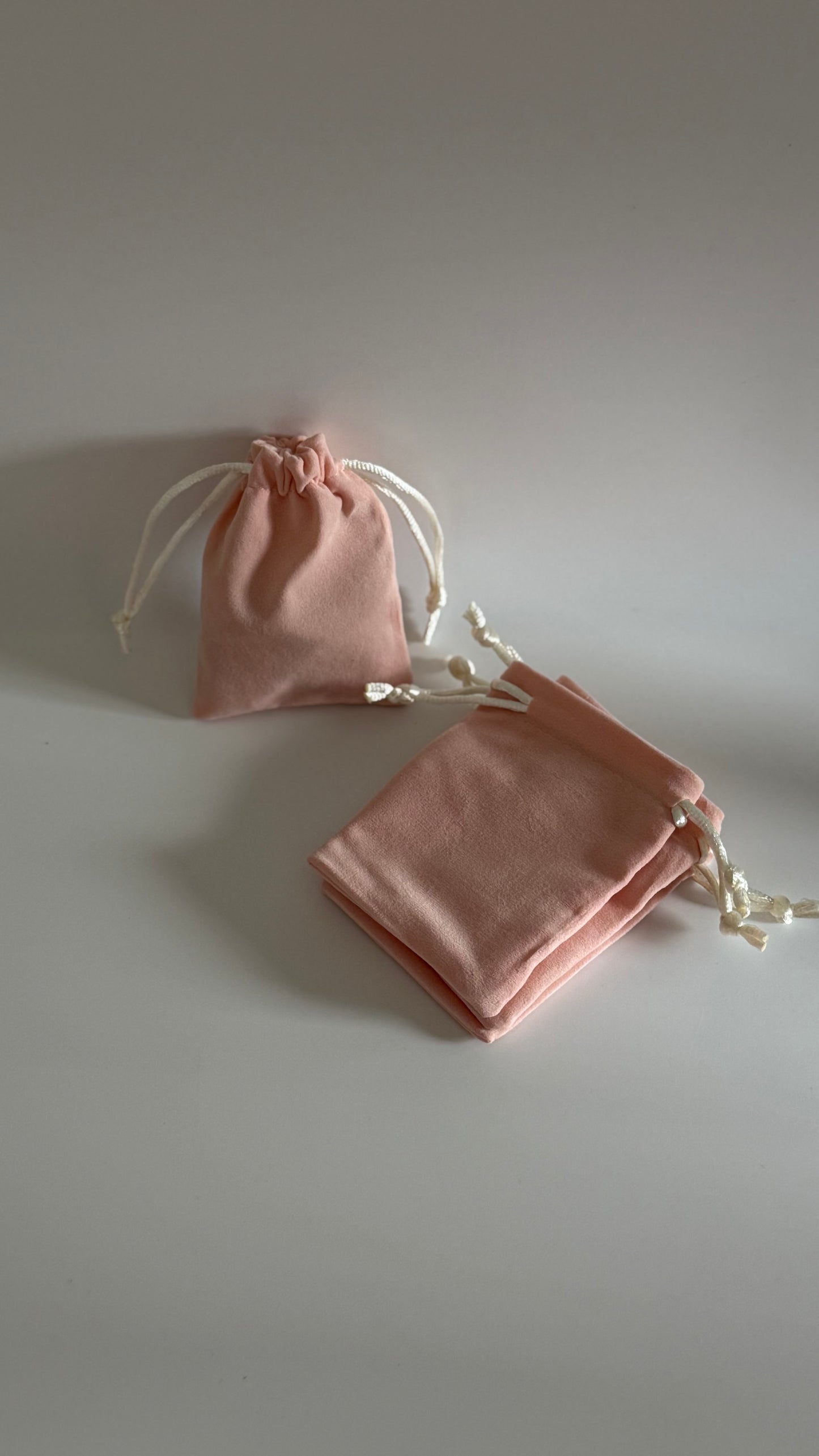 Pochon en velours 7x9 cm