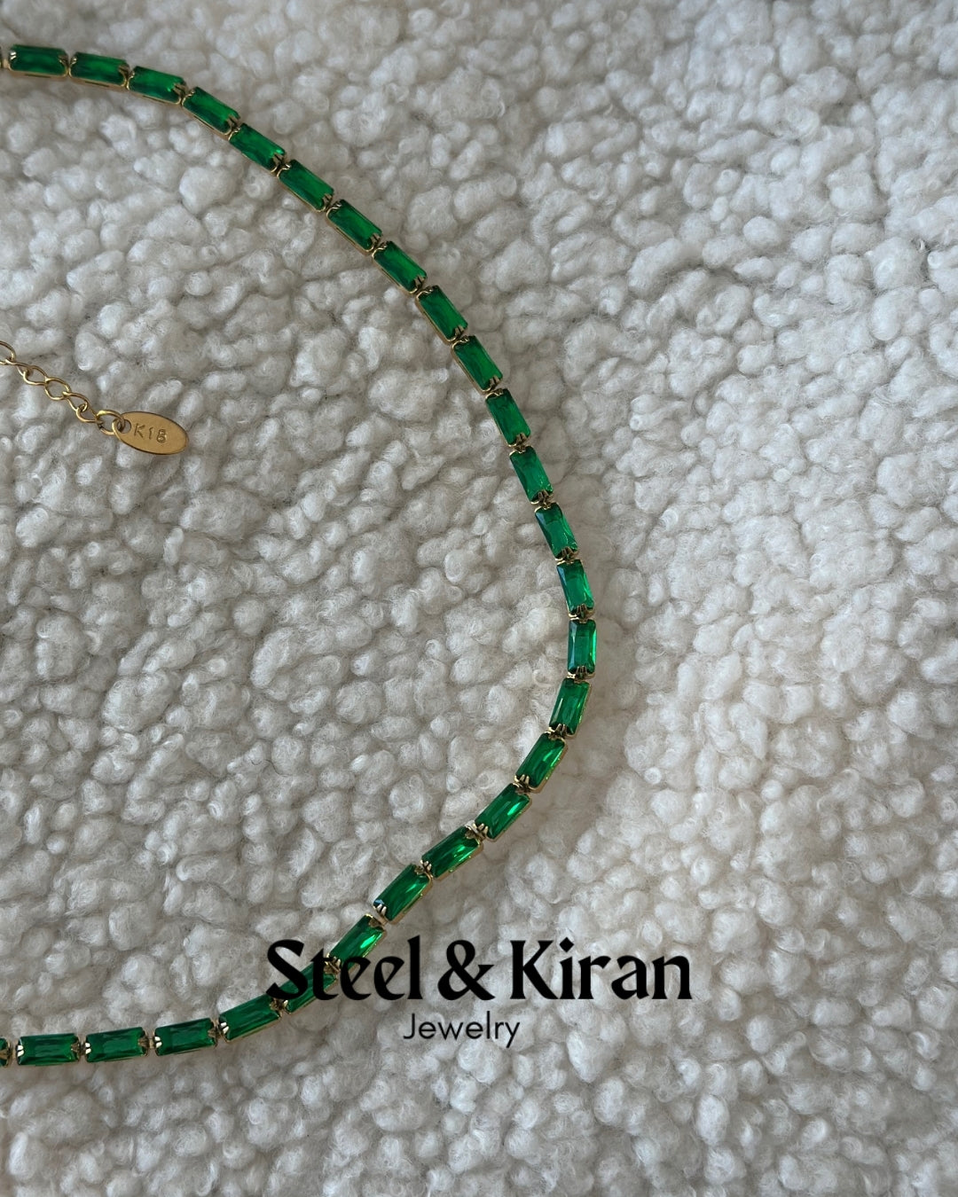 Collier Glimmer en acier avec pendentifs en zircon cubique