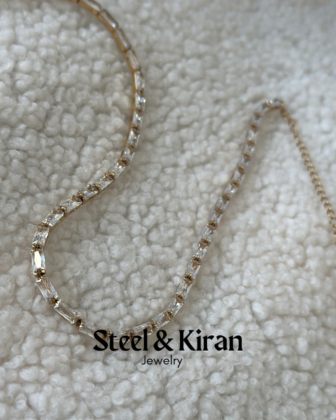 Collier Glimmer en acier avec pendentifs en zircon cubique