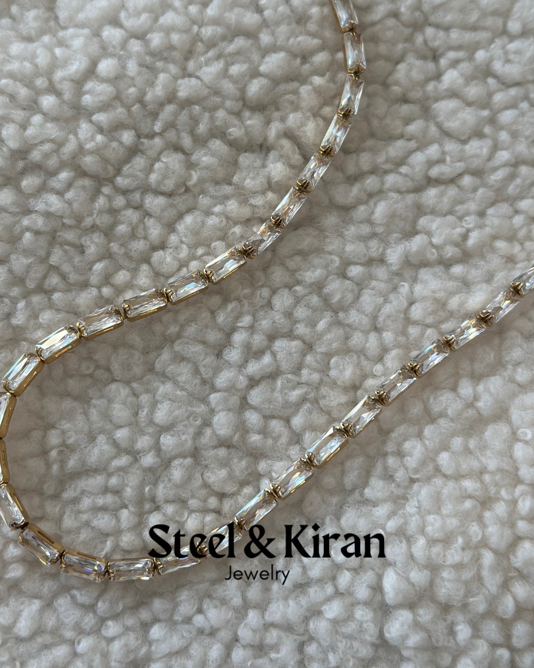 Collier Glimmer en acier avec pendentifs en zircon cubique