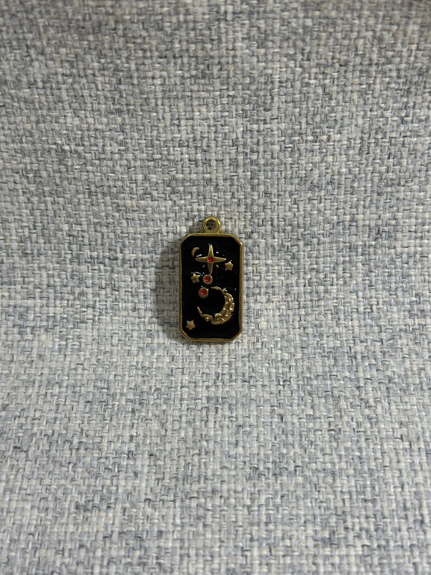 Pendentif en acier inoxydable et ėmail noir