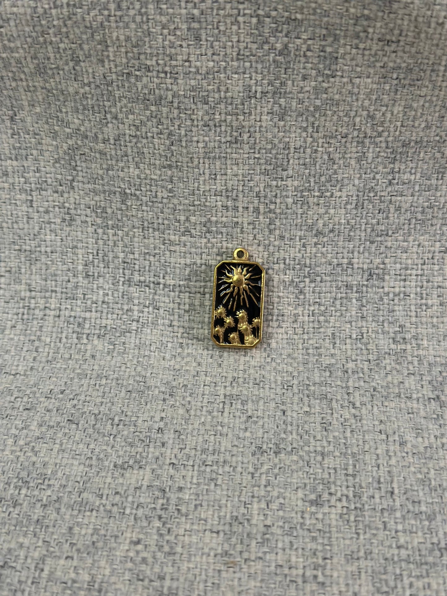 Pendentif en acier inoxydable et ėmail noir