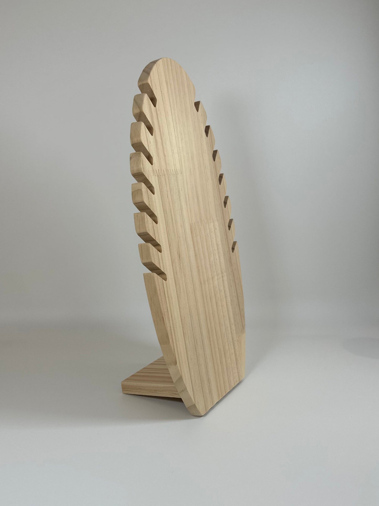 Présentoir à colliers en bois - Design feuille naturelle