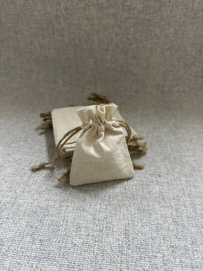 Pochon en toile de coton et fil en jute 7x 9 cm