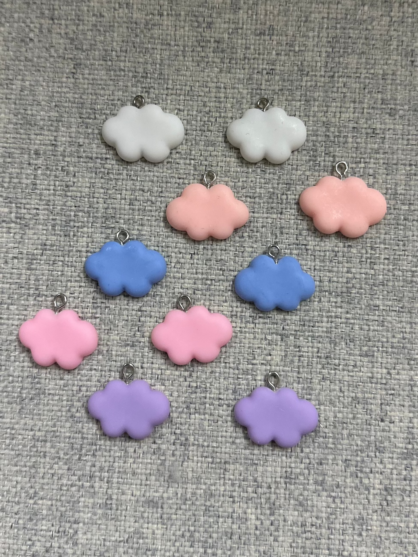 Pendentif en resine yummy cloud soft touch