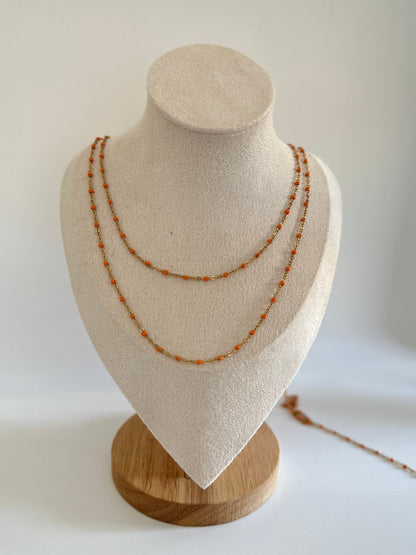 Chaîne en acier inoxydable et émail orange