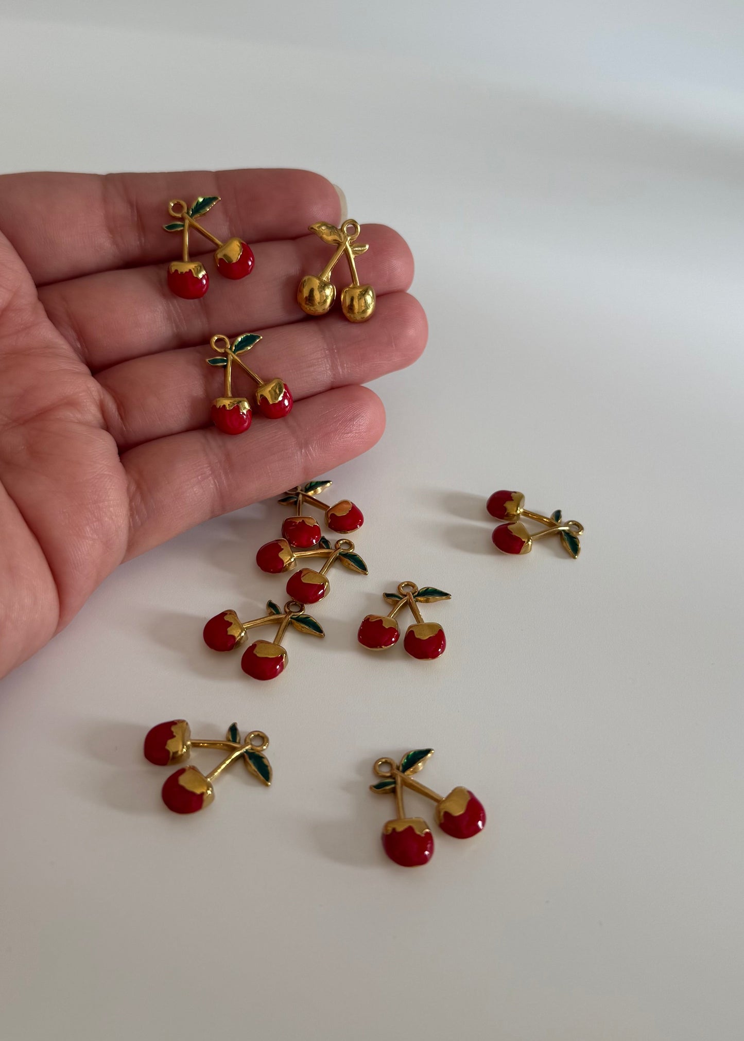 Pendentifs en acier inoxydable “Cerise”