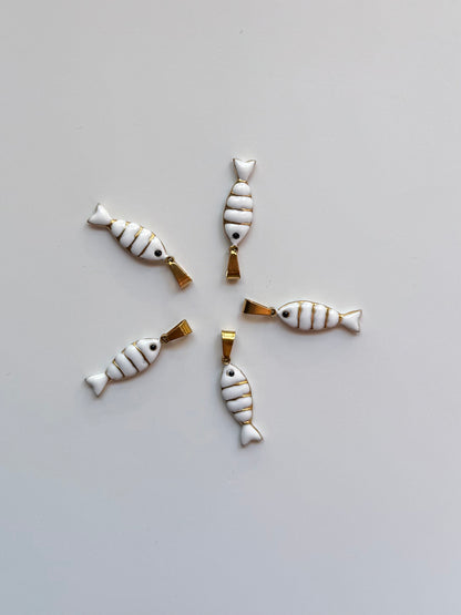 Pendentifs en acier inoxydable ‘Poissons’(Vendu a l’unité )